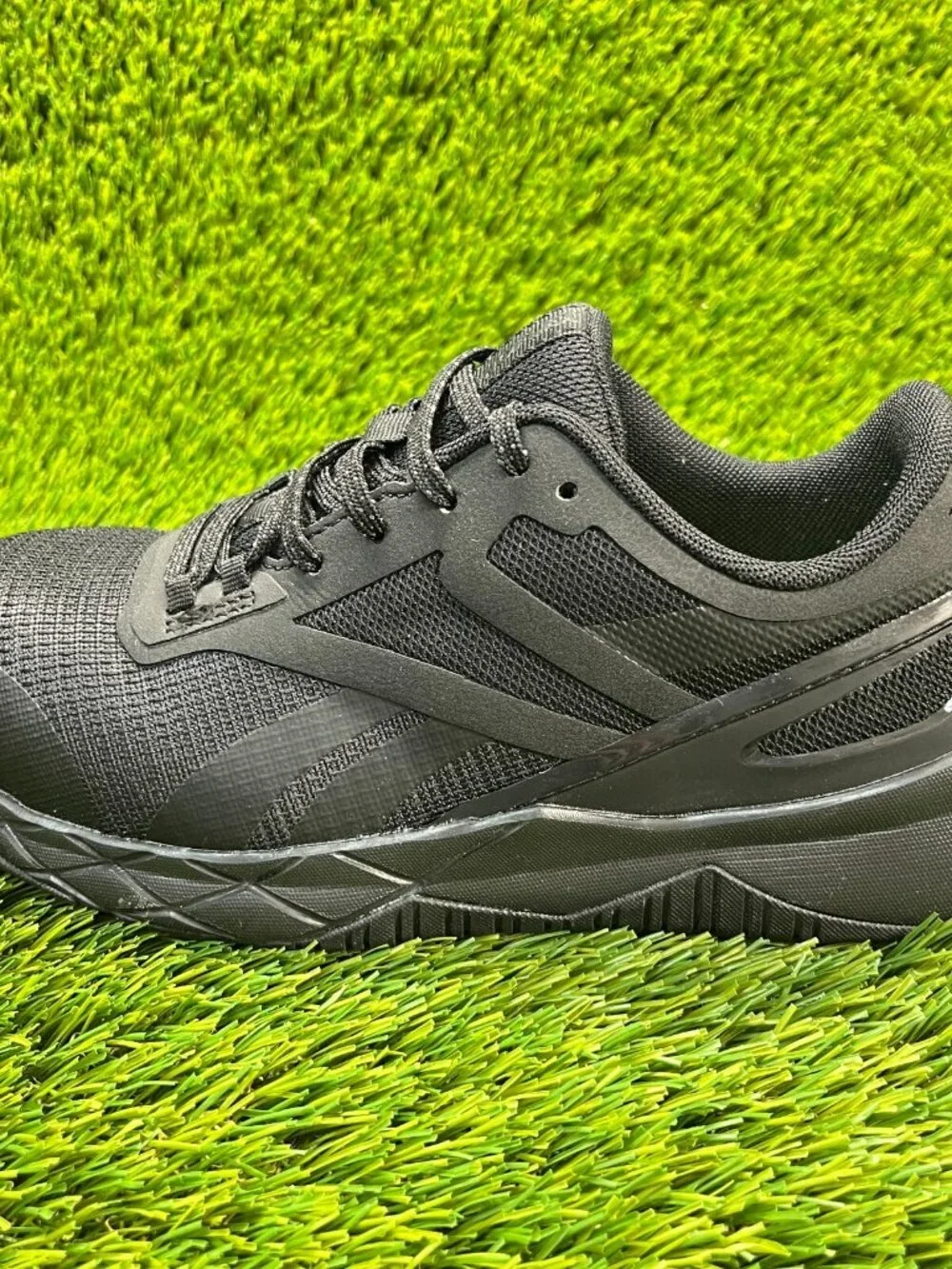 Reebok‎ Nanoflex TR Boys Size 6Y Black Composite Toe Safety Work Shoes Sneakers
